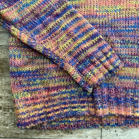 NWT Women’s Pastel Rainbow Sweater S - Picture 4 of 5